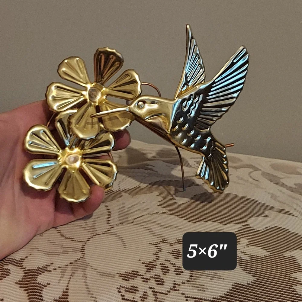 Vintage Brass Tone Metal Hummingbird and Flowers Wall Art Decor 5x6 Inch